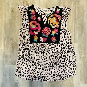 Savanna Jane VGUC leopard top S
